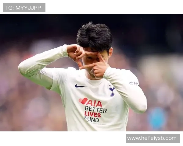 足球明星感人瞬间高清图片展现他们的真实情感与坚韧精神 足球明星感人瞬间高清图片展现他们的真实情感与坚韧精神